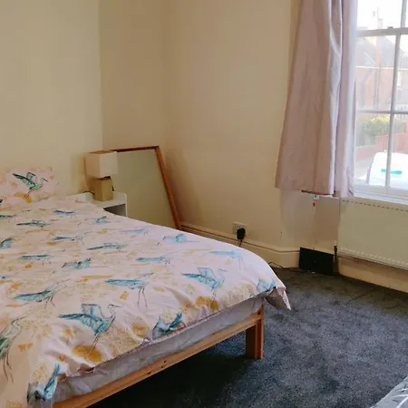 Full Nature Views Dancinglivingroom French Flat * Whitby